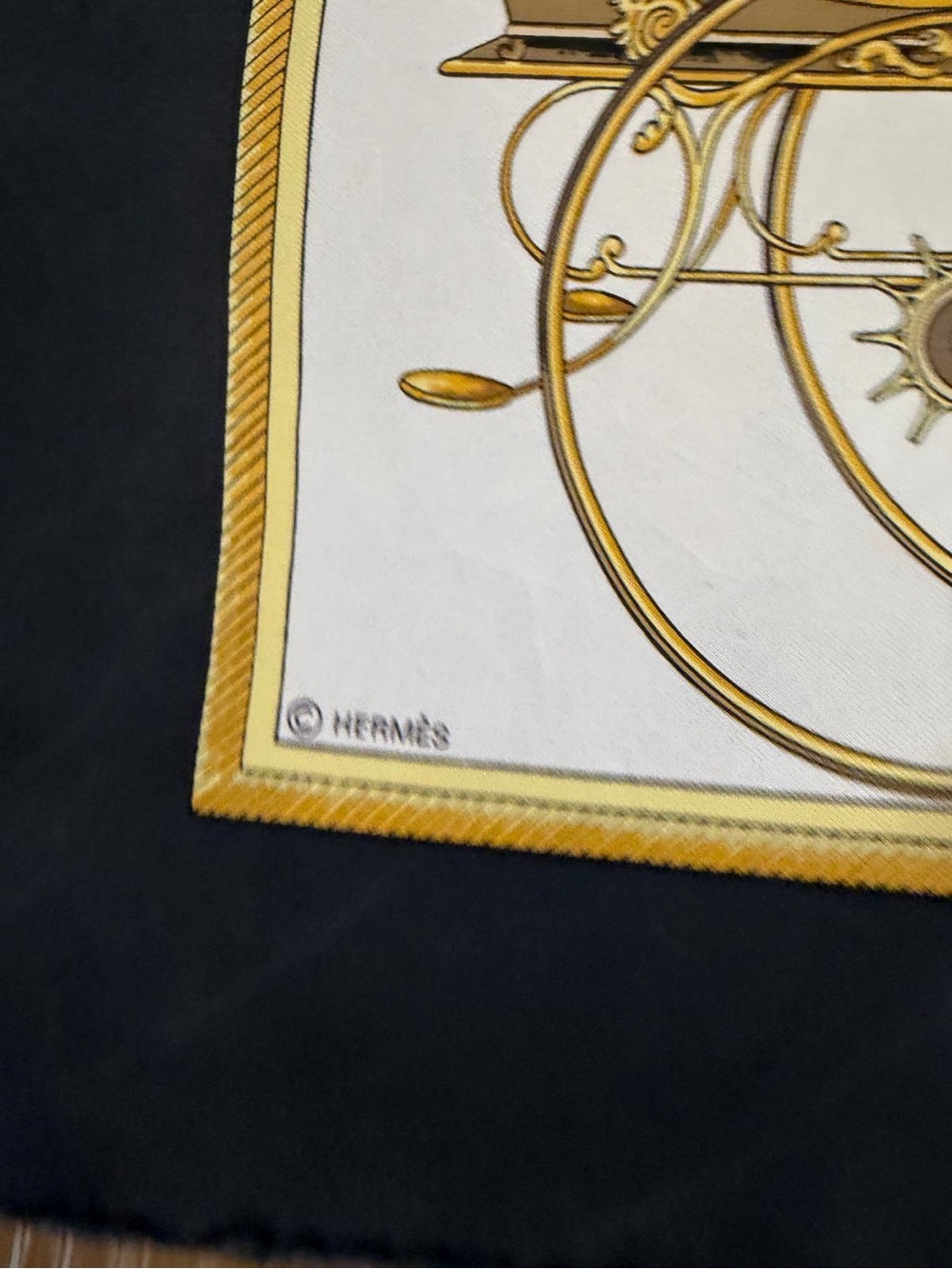 Hermes Silk Scarf Carré 90 Scarf Black Gold White Hand Rolled Made In France - Picture 5 of 13